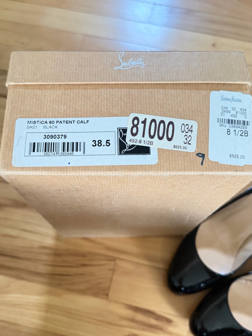 Christian Louboutin Black Patent Leather Mid-Heel Pumps with Red Sole - Picture 4 of 5